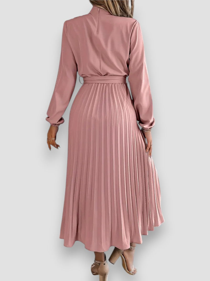 Layla Classic Dress