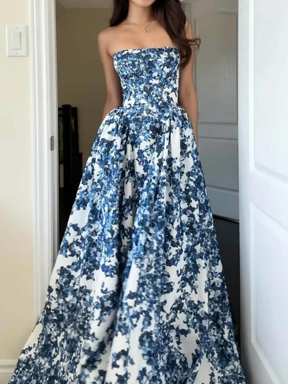 Aitana Elegant Dress