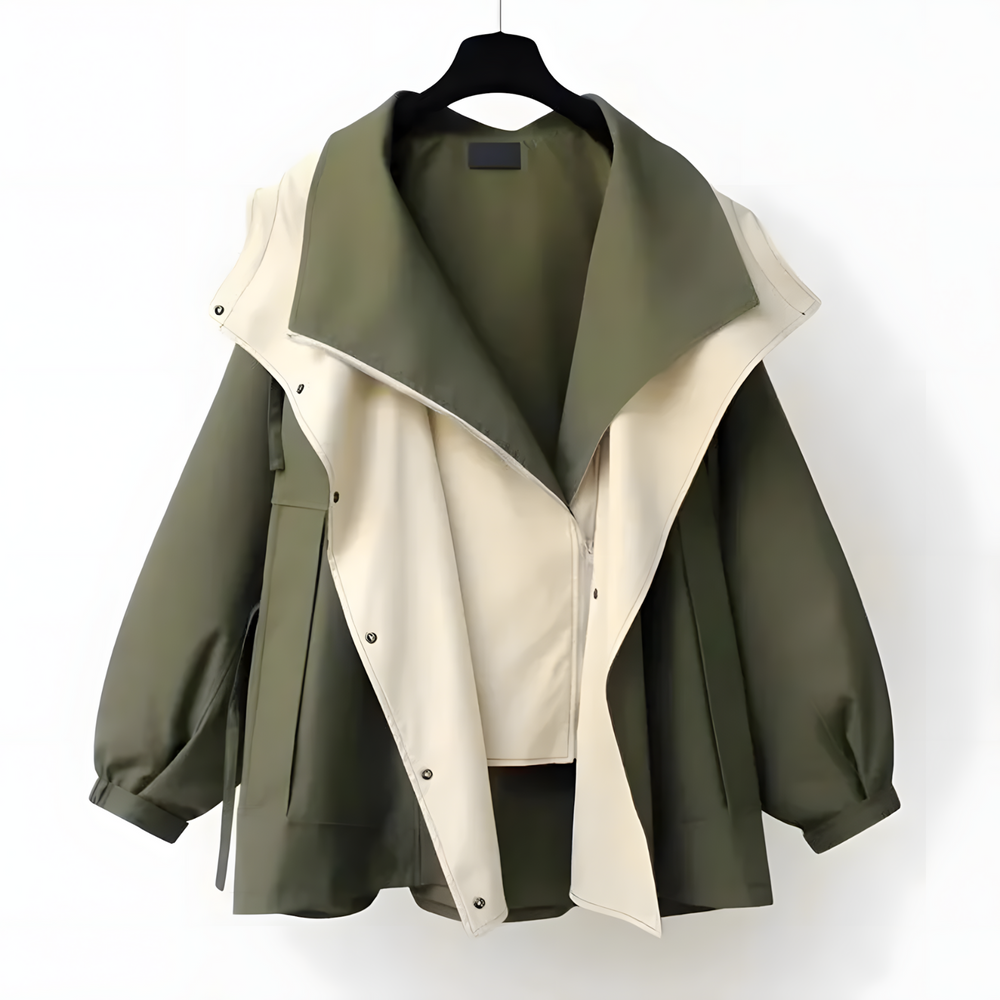 Aleera Weather-Resistant Windbreaker in Green