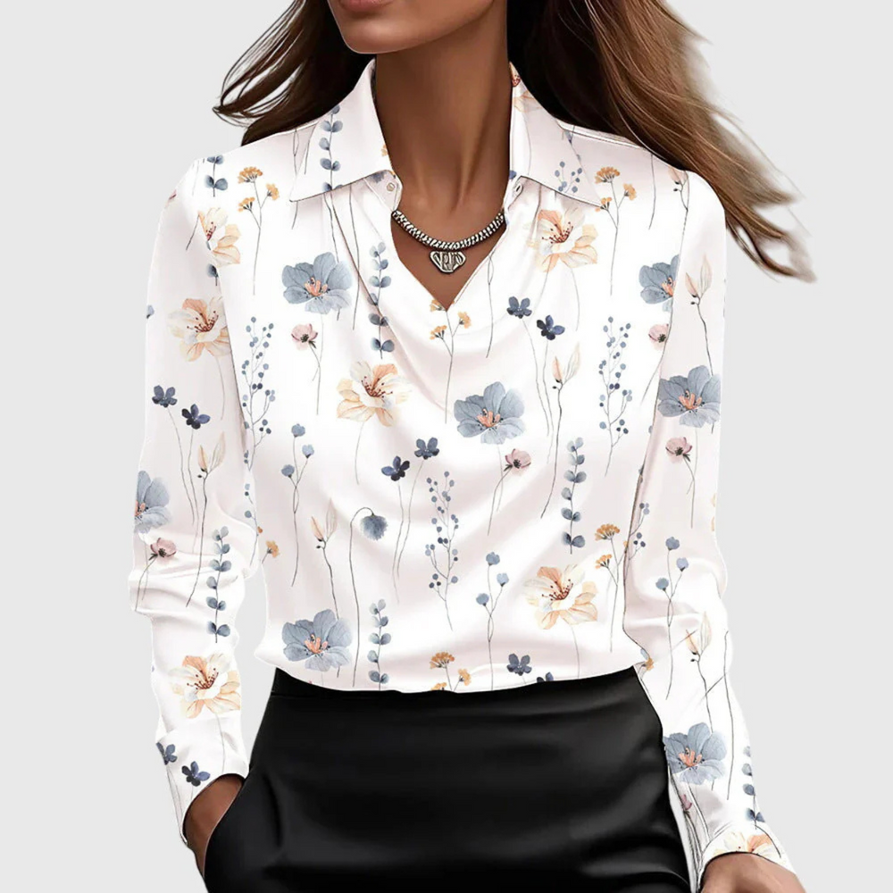 Lynn Elegant Blouse in White Floral
