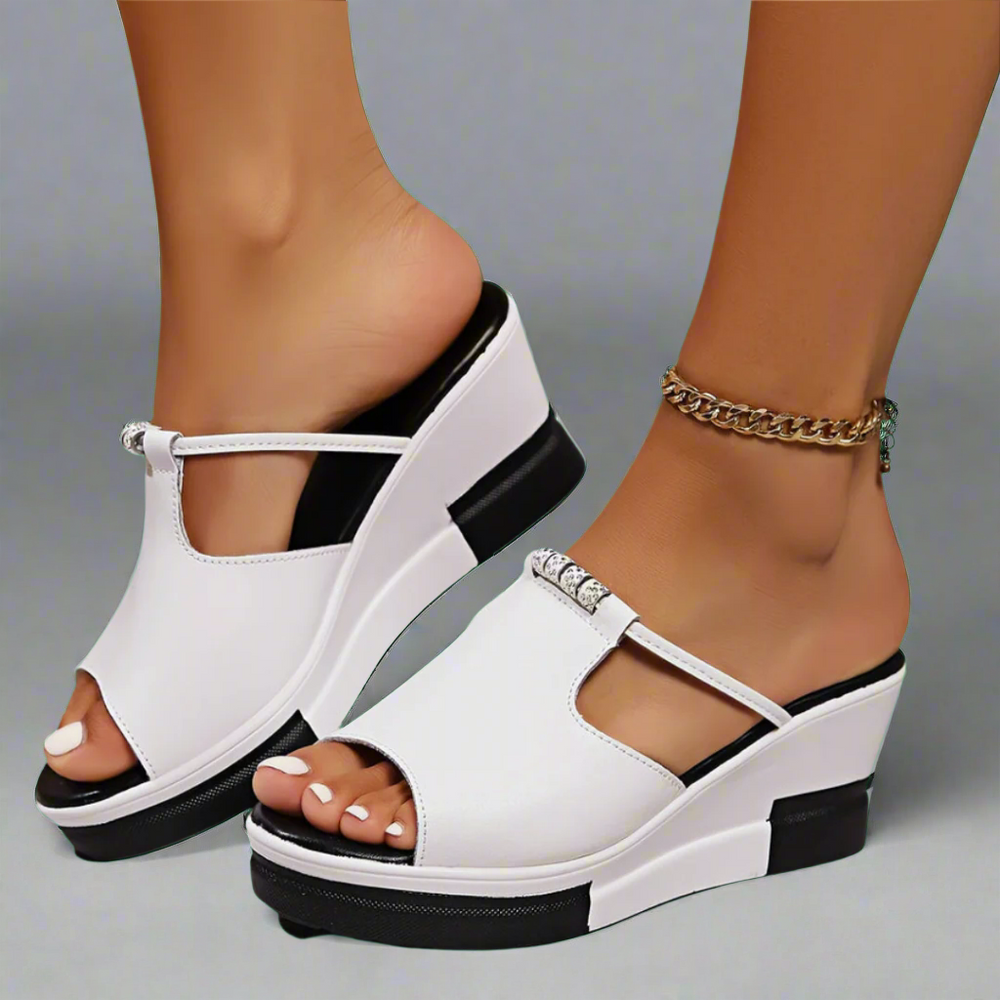 Cerina Orthopedic Comfort Pumps for Everyday Elegance
