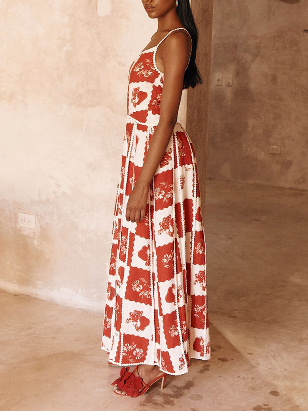 Unique Bedrucktes Maxi Dress Blumenbesatz Einseitigem Flared Schnitt
