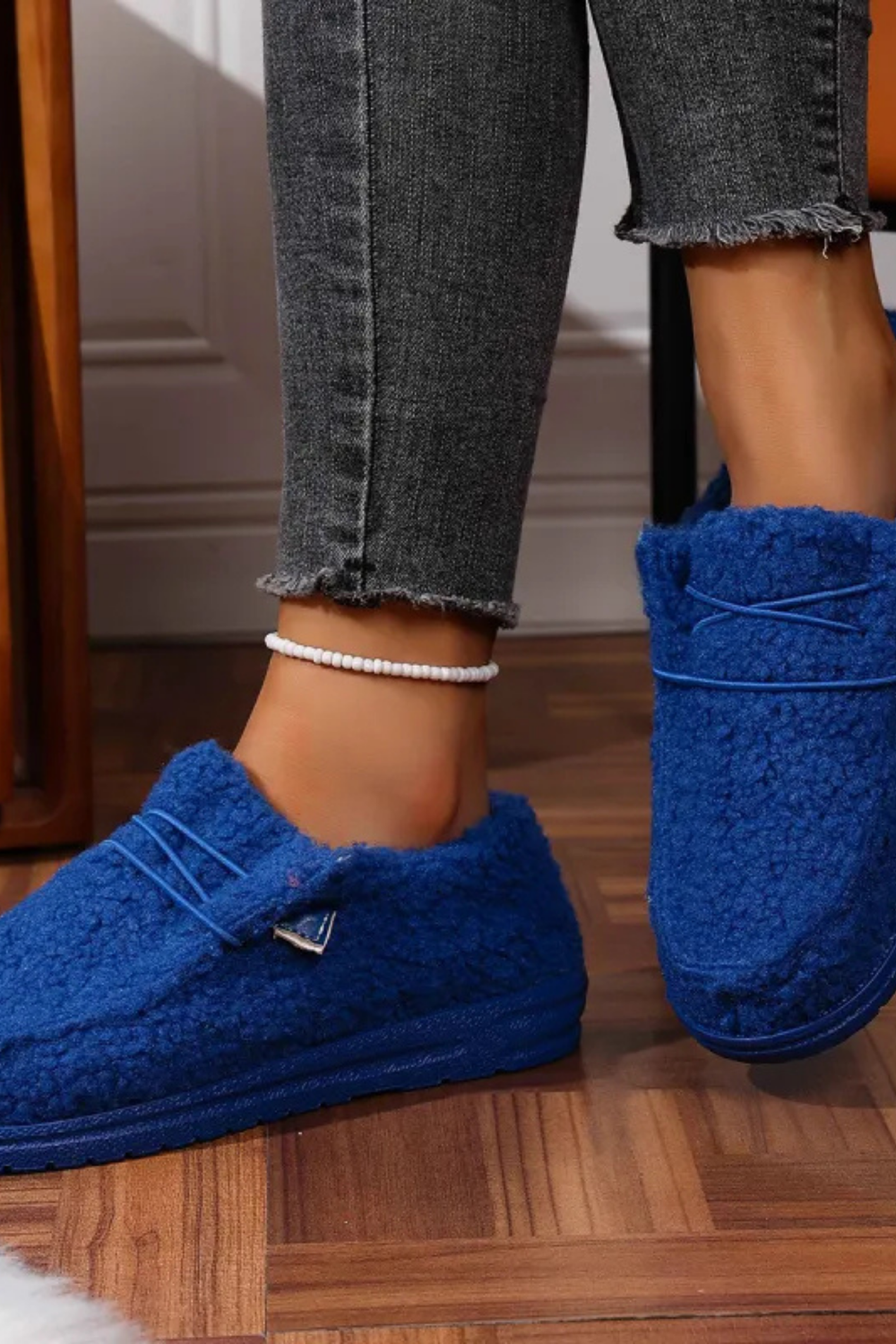 Winnie Cozy Teddy Slippers Blue