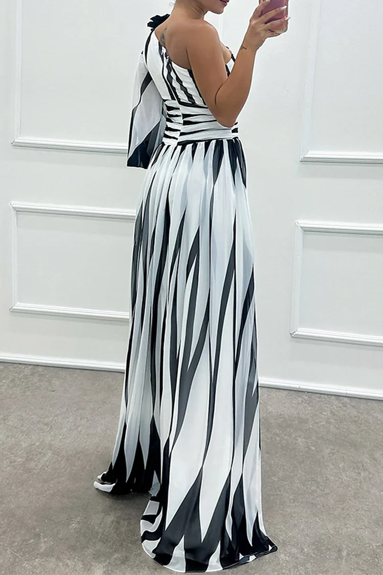 Shiloh Fitted Dress