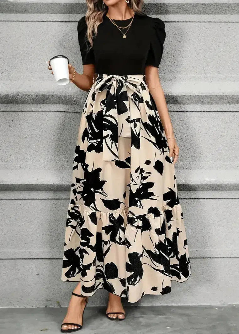 Astrid Elegant Floral Maxi Dress for Summer Days