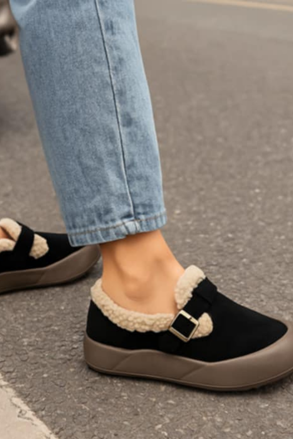 Ivory Fleece-Lined Comfort Shoe Schwarz