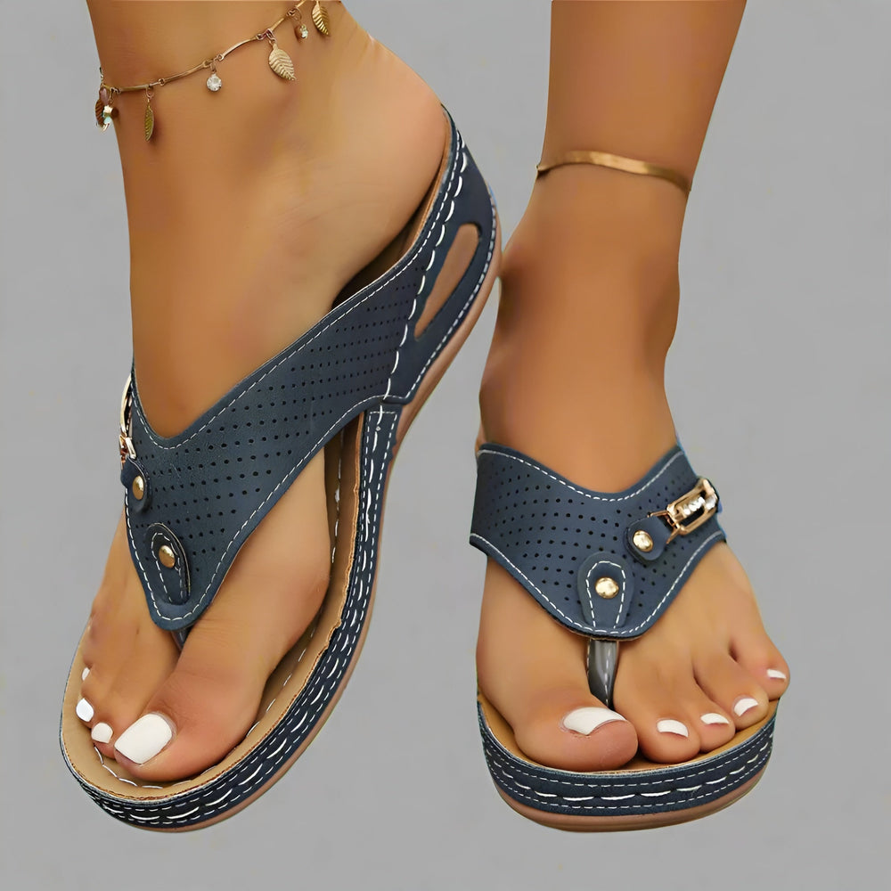Astrid Retro Sandal