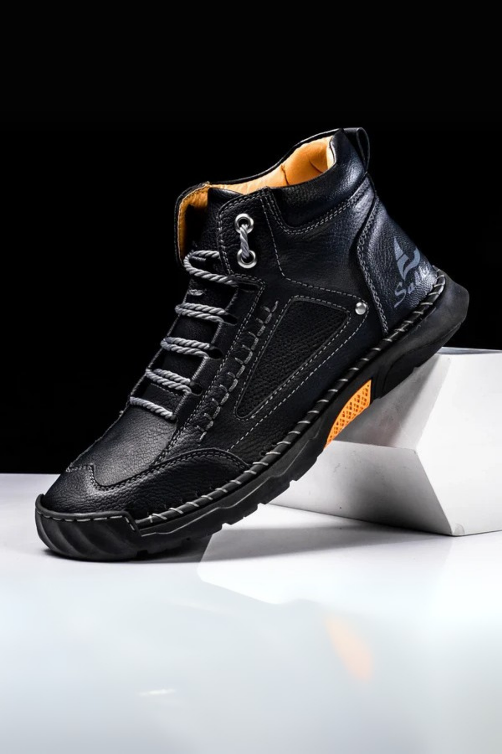 Moriarty Leather High-Top Shoes