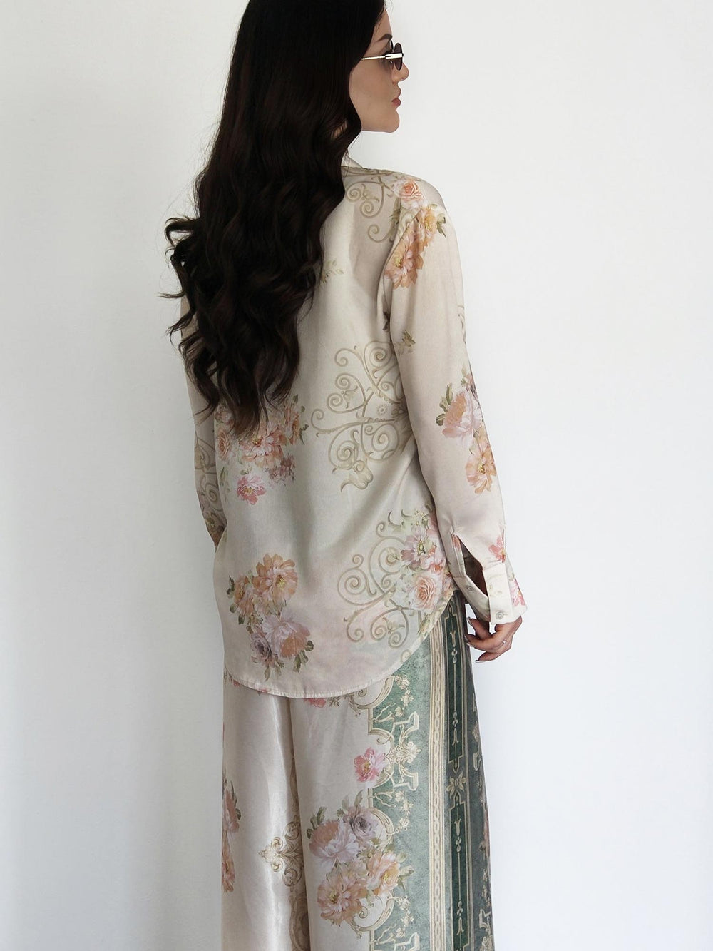 Elvara Baroque Satin Set