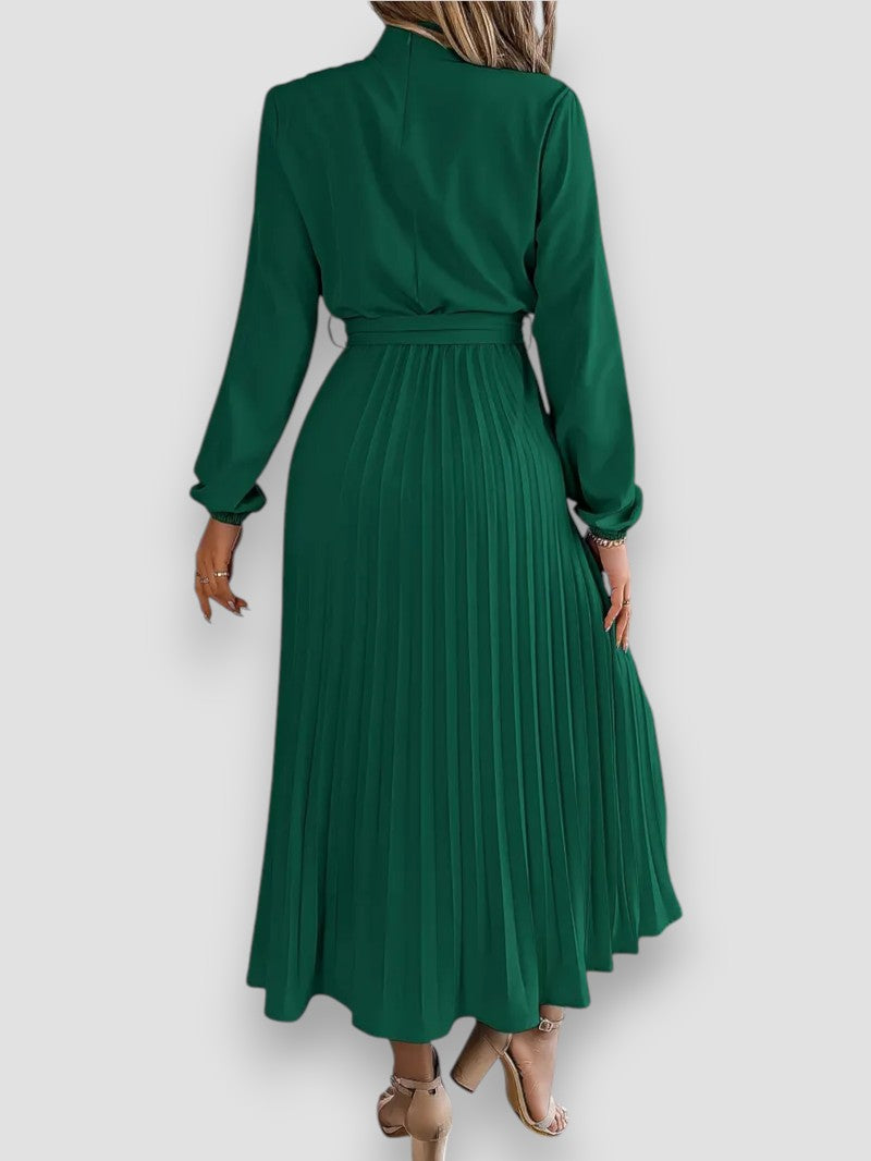 Layla Classic Dress