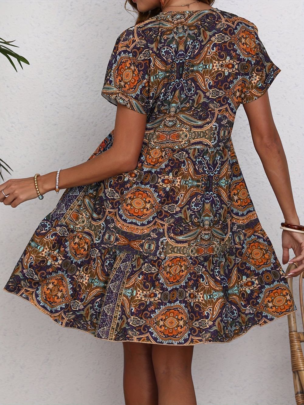 Isolde Paisley Print V-Neck Dress for Day-to-Night Style