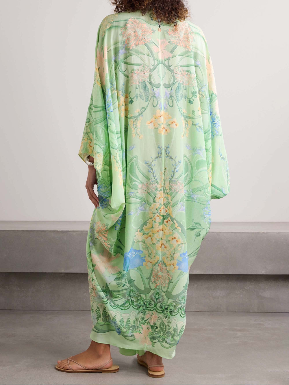 Einzigartiges Midi Dress Floral V-Neck
