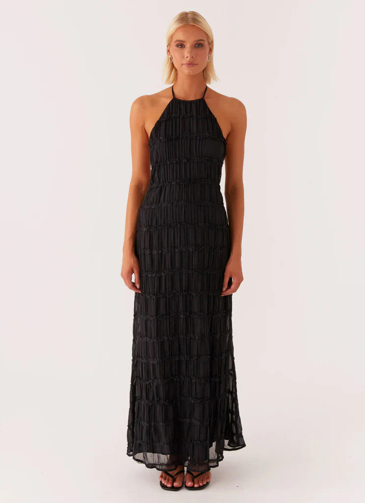 Lorina Zeitloser Maxi-Look
