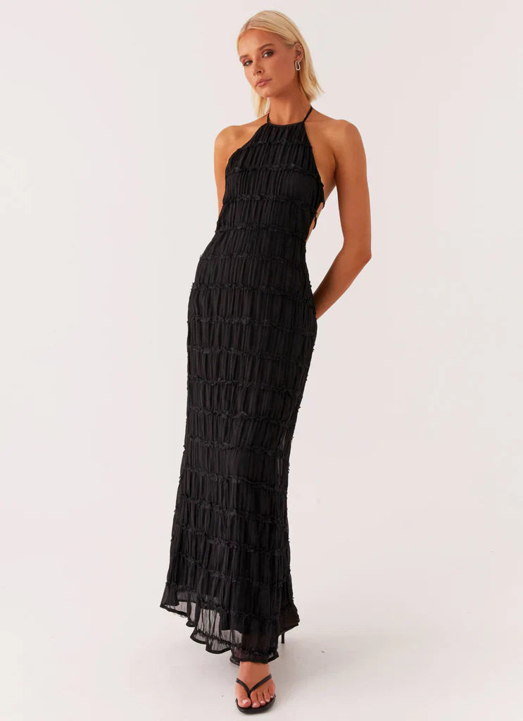 Lorina Zeitloser Maxi-Look
