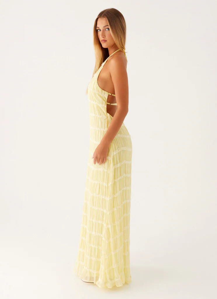 Lorina Zeitloser Maxi-Look