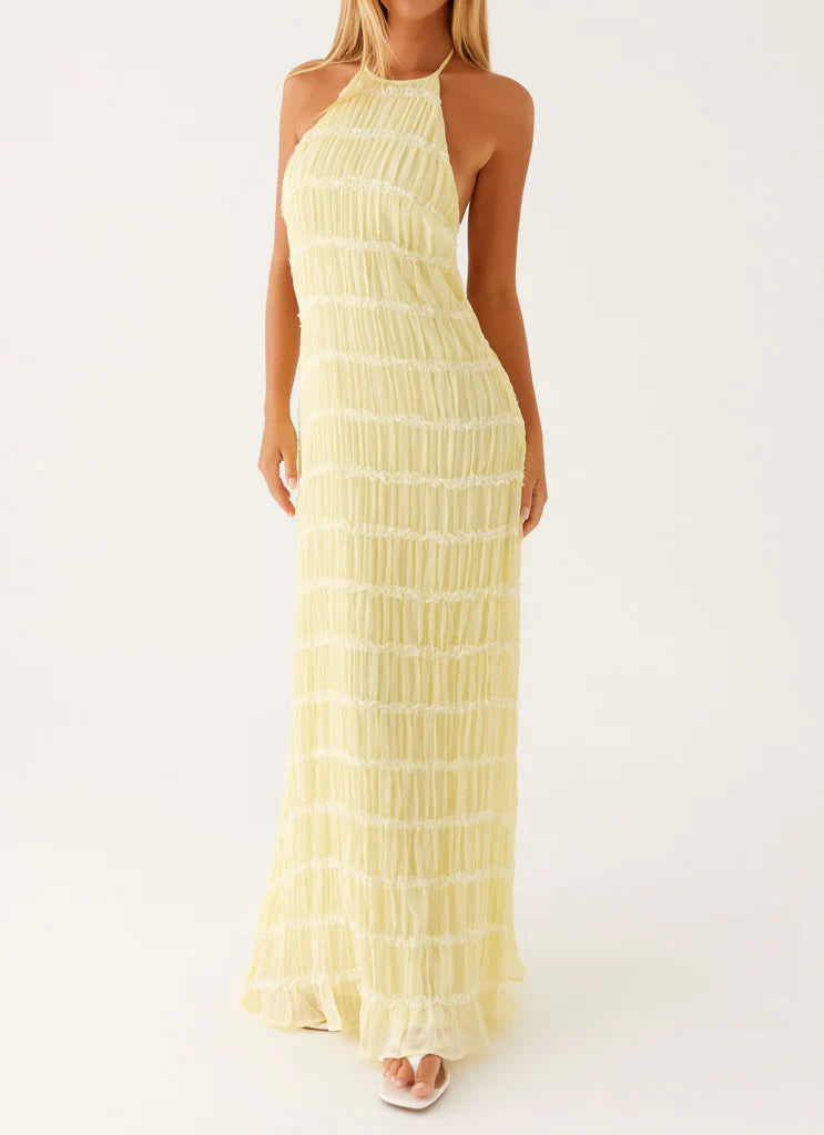 Lorina Zeitloser Maxi-Look