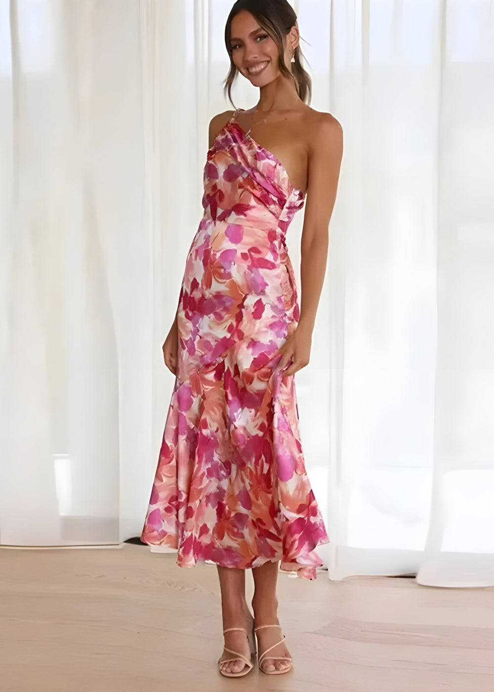 Eveline One-Shoulder Summer