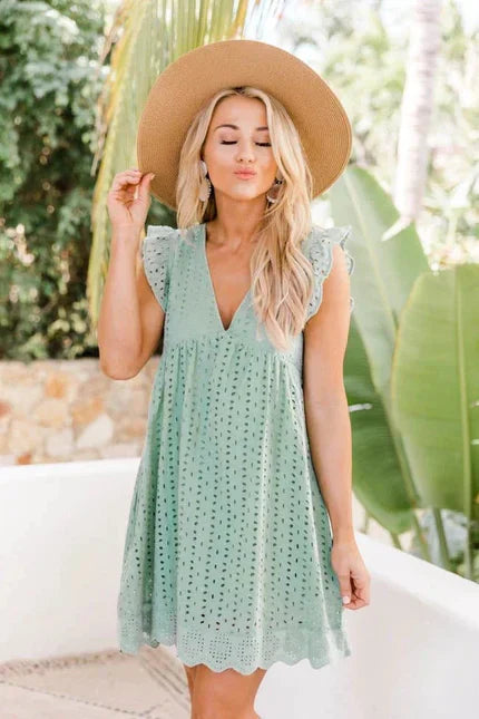 Khloe Elegant Lace Dress with Pockets