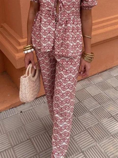 Modern Two-Piece Top and Pants Set for Everyday Wear