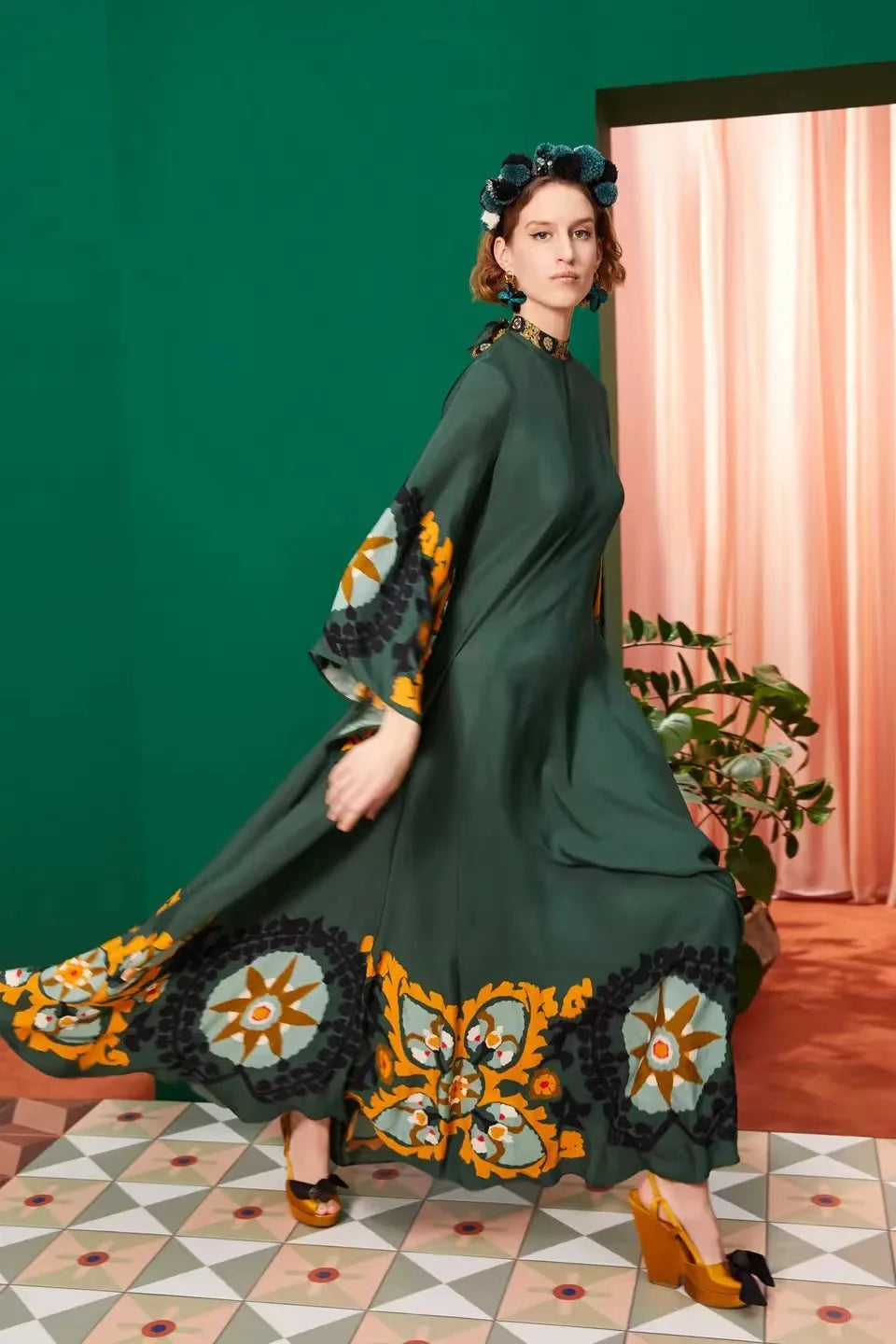 Sculpted Elegance Floral Maxi Dress