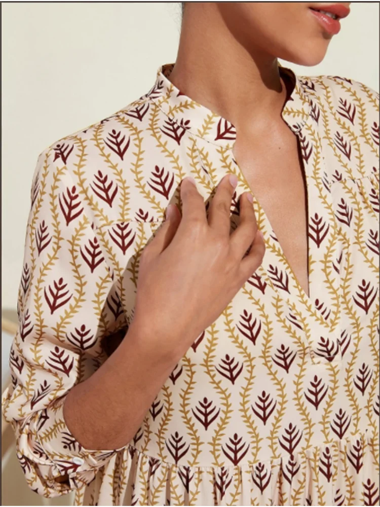 Evelina Printed V-Neck Vacation Dress