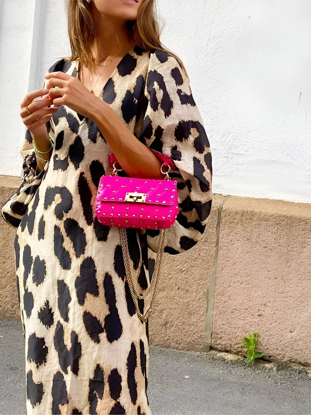 Silvie Mutiges And Elegant Leopardendress