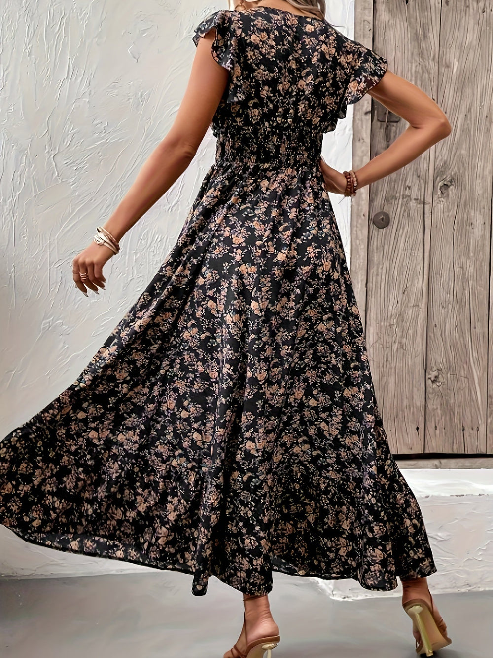 Jessa V-Neck Floral