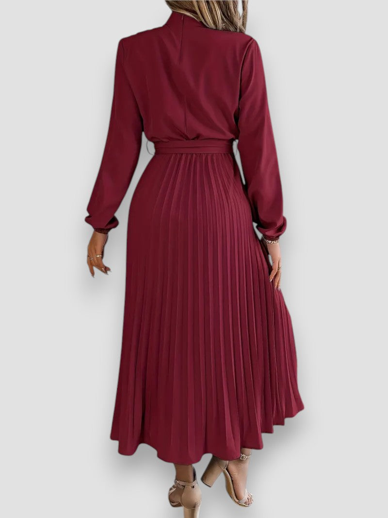 Layla Classic Dress