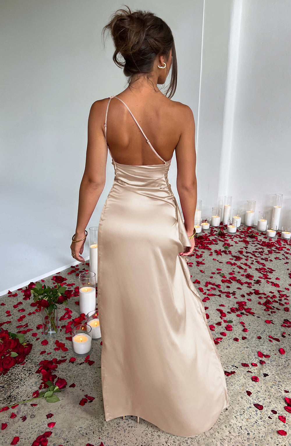 Lola Spitzen-Maxikleid