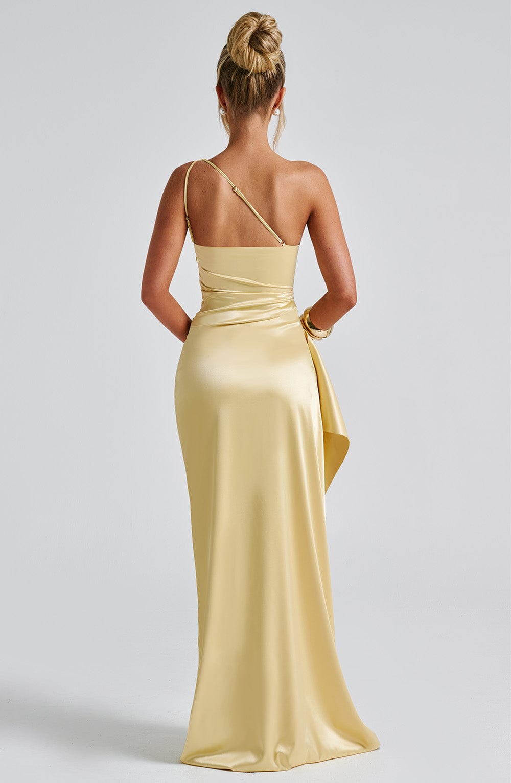Lola Spitzen-Maxikleid