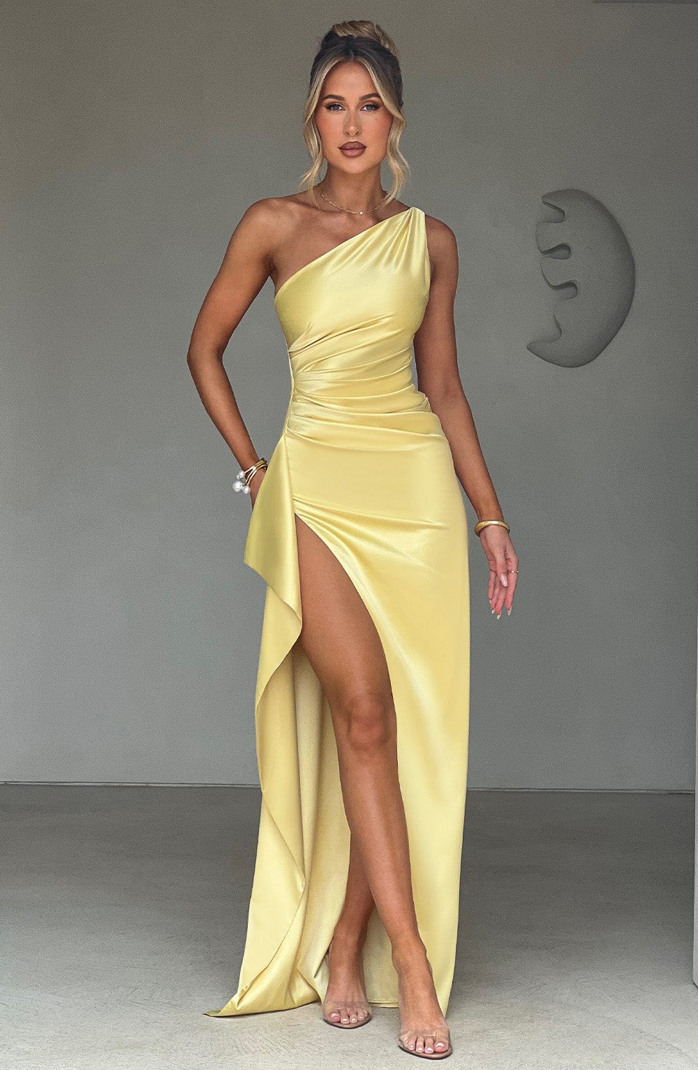 Lola Spitzen-Maxikleid