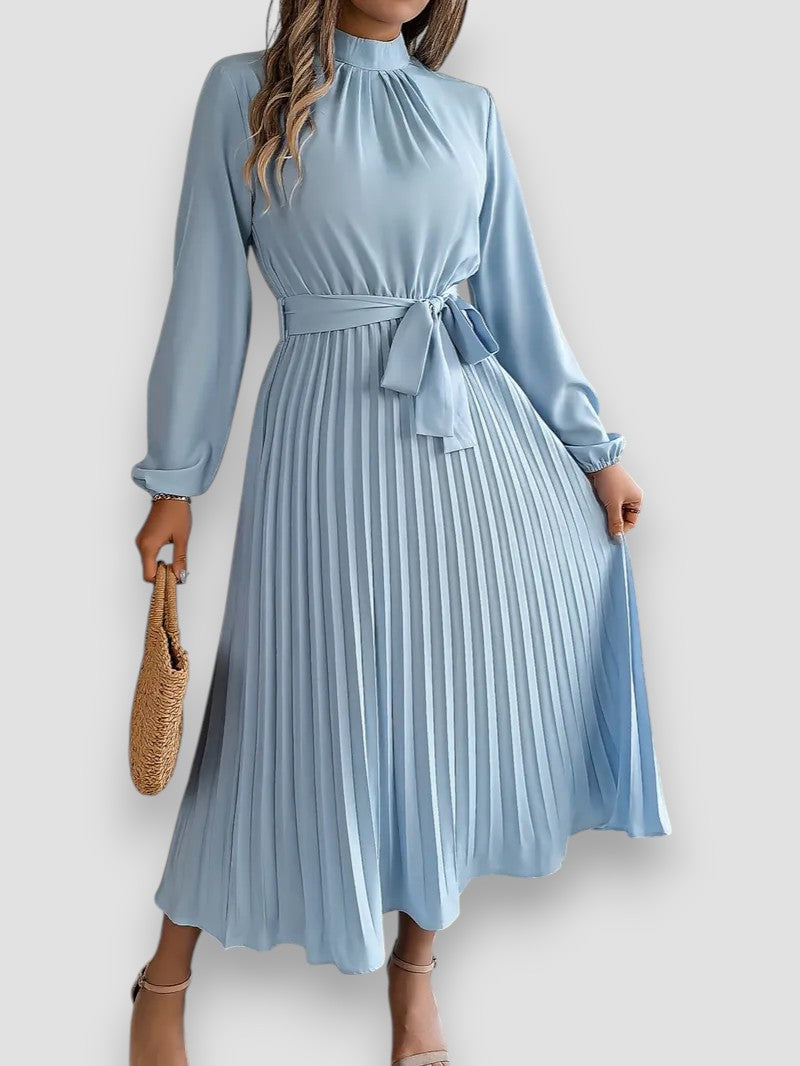 Layla Classic Dress