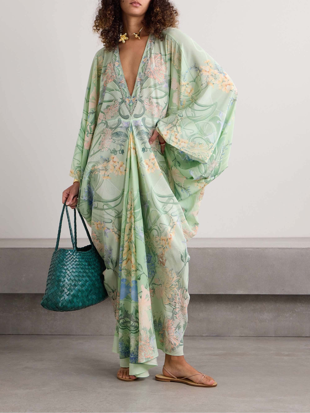 Einzigartiges Midi Dress Floral V-Neck