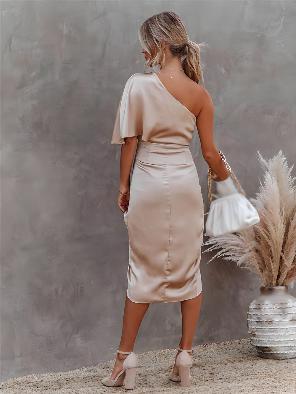 Gabriela Refined Stretch Midi Dress for Festive Occasions